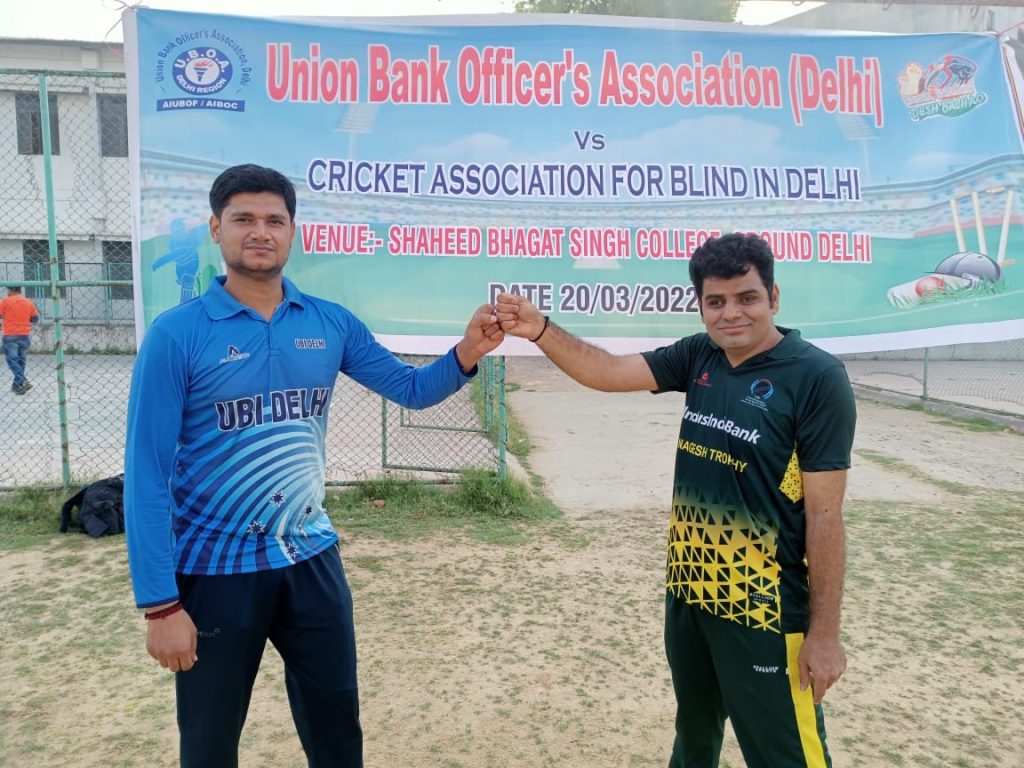 Both captains challenging each other before match